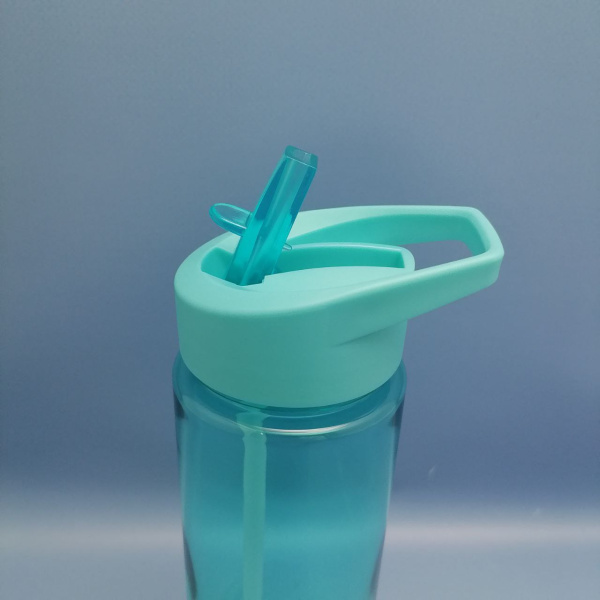 Пластиковая бутылка с трубочкой Yogger 600 мл.